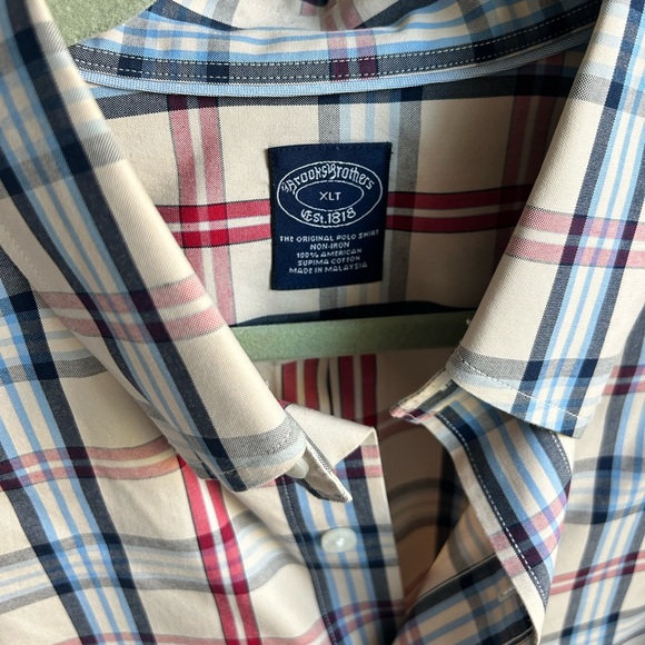Brooks Brothers Non-Iron button down Mens XLT - Picture 2 of 5